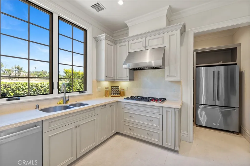 18 Dovetail Lane, Bradbury, California 91008 home-pic-12