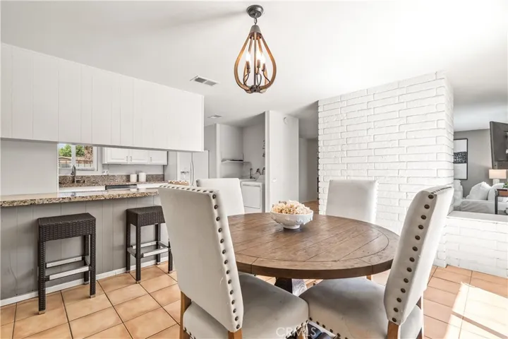 43160 Virginia Avenue, Palm Desert, California 92211