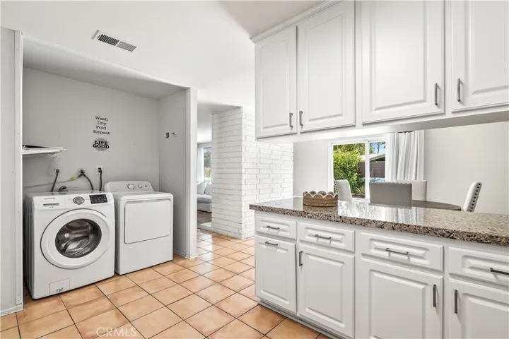 43160 Virginia Avenue, Palm Desert, California 92211