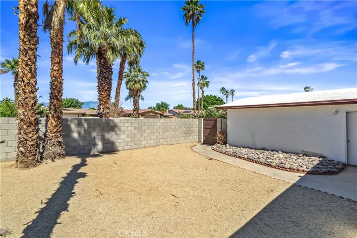43160 Virginia Avenue, Palm Desert, California 92211