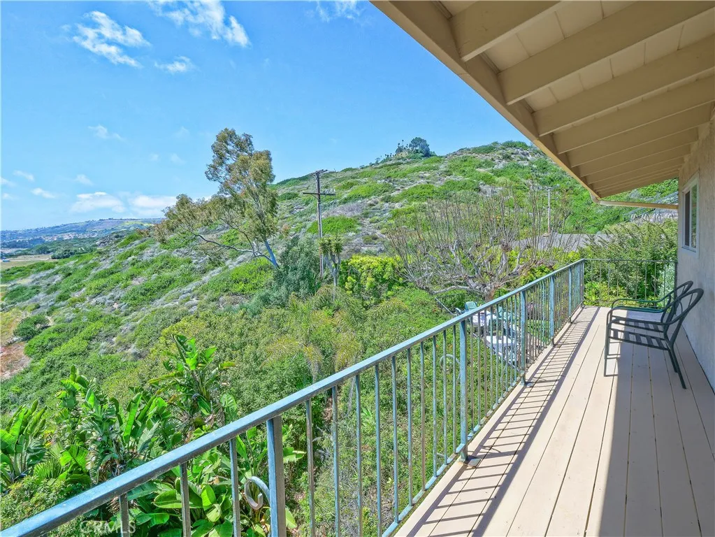 30915 Oceangrove Drive, Rancho Palos Verdes, California 90275 home-pic-18