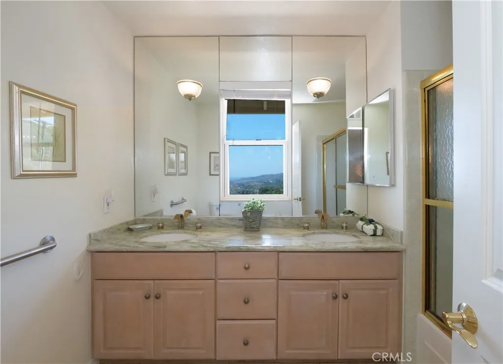 30915 Oceangrove Drive, Rancho Palos Verdes, California 90275 home-pic-27