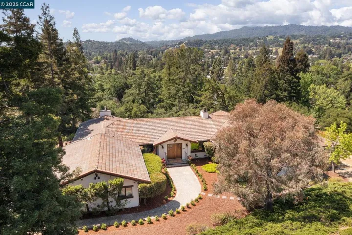 14 Pillon Real, Pleasant Hill, California 94523