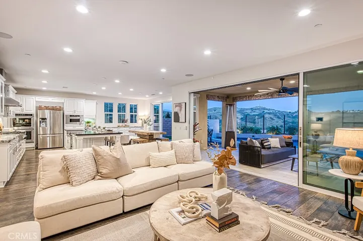 47 Cielo Azul, Mission Viejo, California 92692