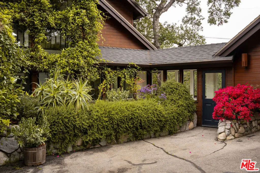 360 Edwards Place, Glendale, California 91206 home-pic-38