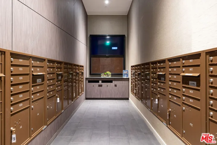 1755 Argyle Avenue 1005, Los Angeles, California 90028