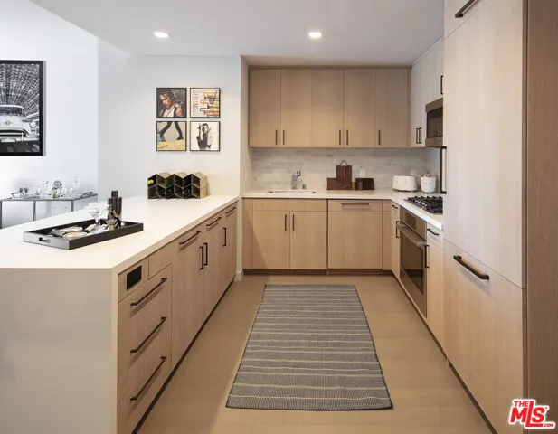 1755 Argyle Avenue 1005, Los Angeles, California 90028