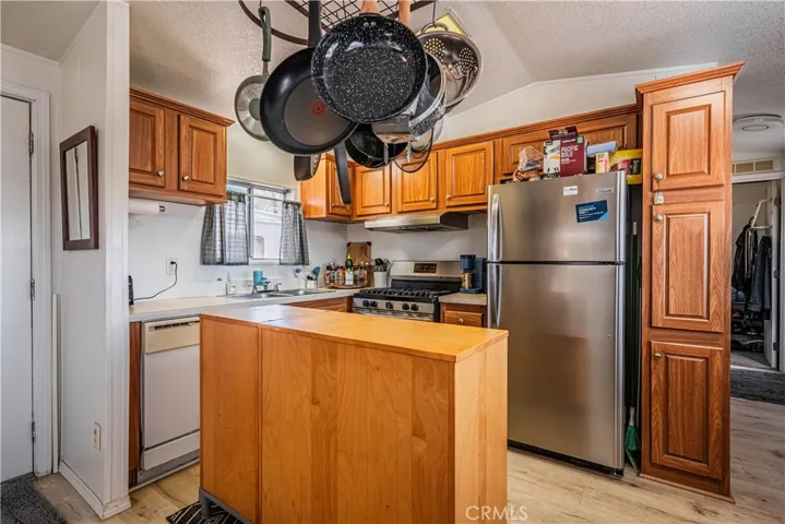 15980 Grand Ave T11, Lake Elsinore, California 92530