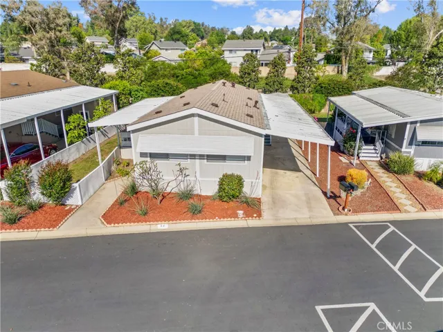15111 Pipeline Avenue 14, Chino Hills, California 91709