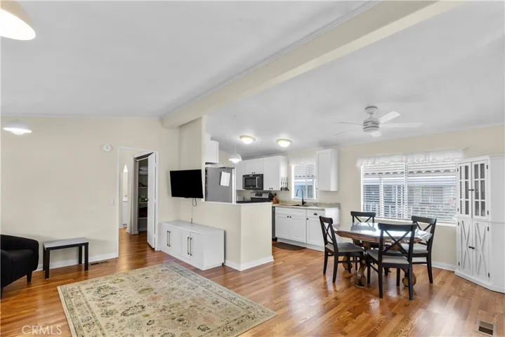 15111 Pipeline Avenue 14, Chino Hills, California 91709