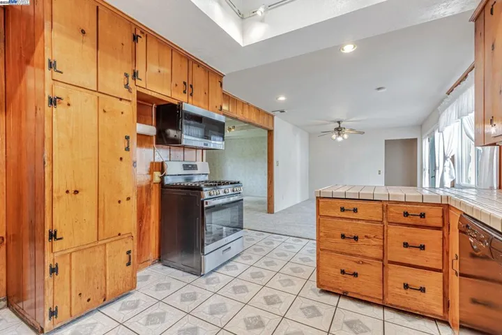 1420 Franquette Ave, Santa Rosa, California 95405