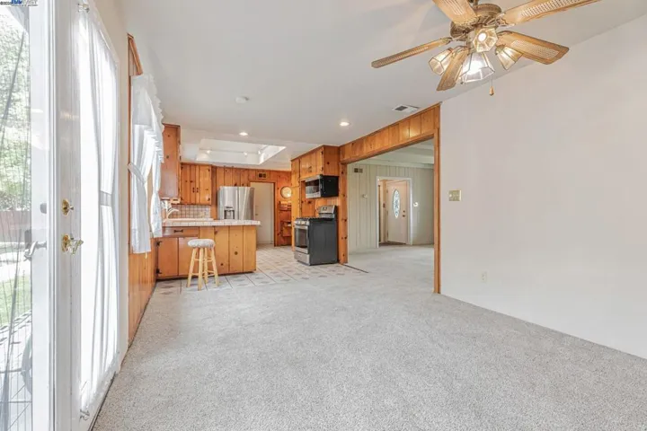 1420 Franquette Ave, Santa Rosa, California 95405