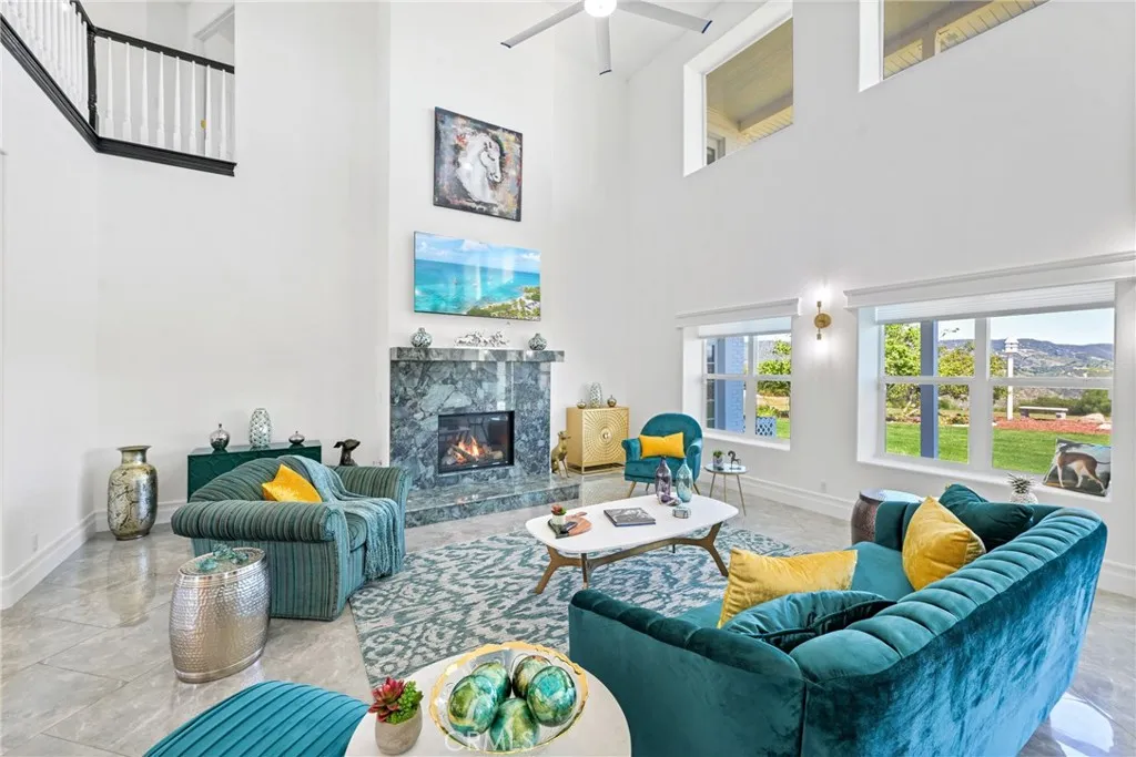 22252 Monte Rancho Drive, Temecula, California 92590 home-pic-5