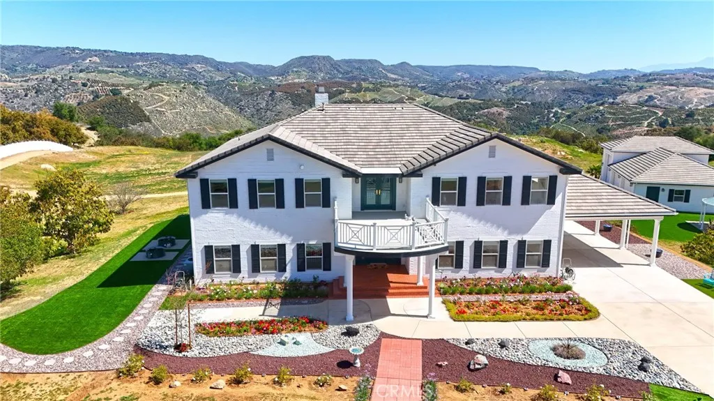 22252 Monte Rancho Drive, Temecula, California 92590 home-pic-24