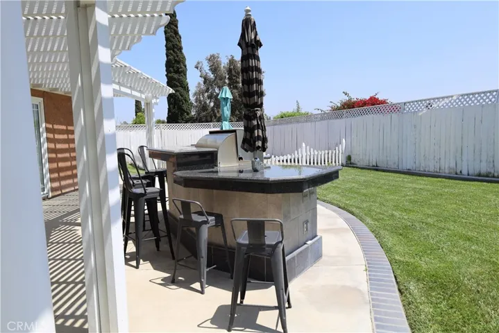 Additional large Bar area with full electric hookups