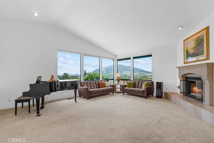 958 Skyline Drive, San Luis Obispo, California 93405