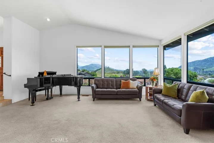 958 Skyline Drive, San Luis Obispo, California 93405