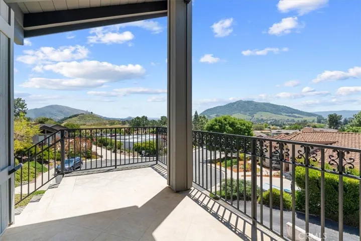 958 Skyline Drive, San Luis Obispo, California 93405
