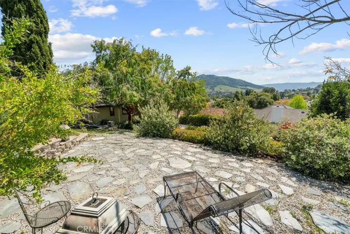958 Skyline Drive, San Luis Obispo, California 93405