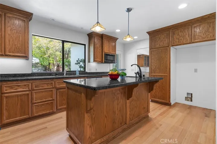 958 Skyline Drive, San Luis Obispo, California 93405