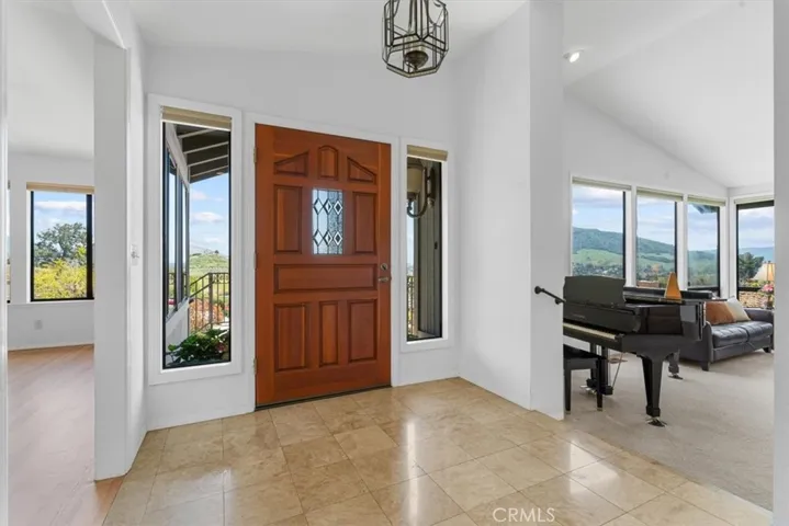 958 Skyline Drive, San Luis Obispo, California 93405