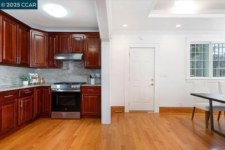 2320 24th Ave, Oakland, California 94601