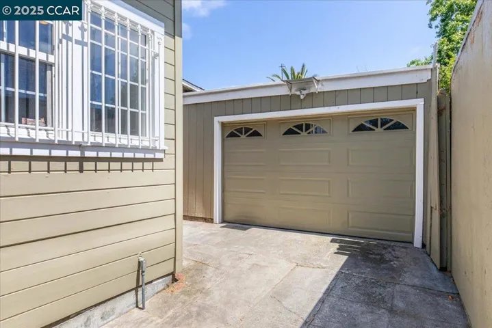 2320 24th Ave, Oakland, California 94601
