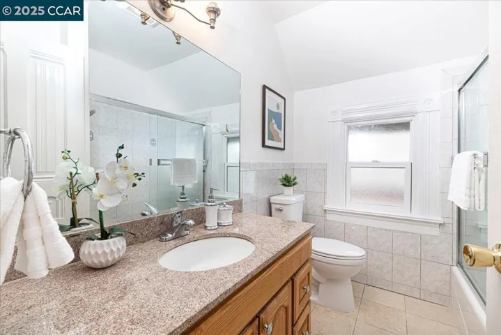 2320 24th Ave, Oakland, California 94601