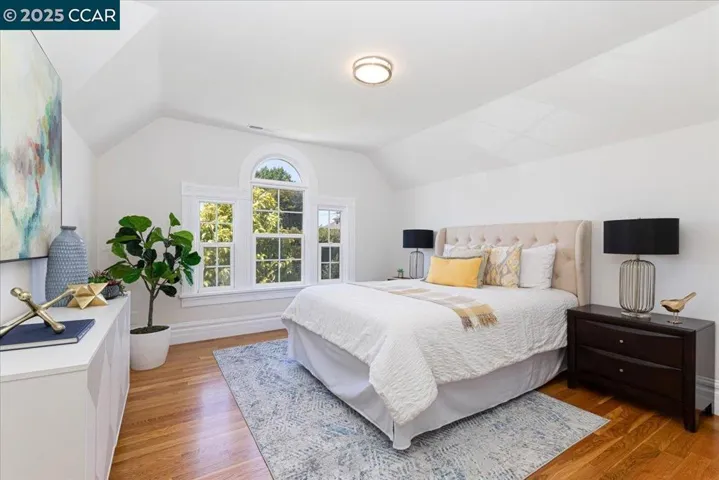 2320 24th Ave, Oakland, California 94601