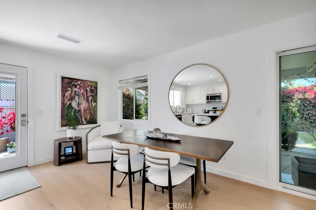 23451 Friar Street, Woodland Hills, California 91367 home-pic-12