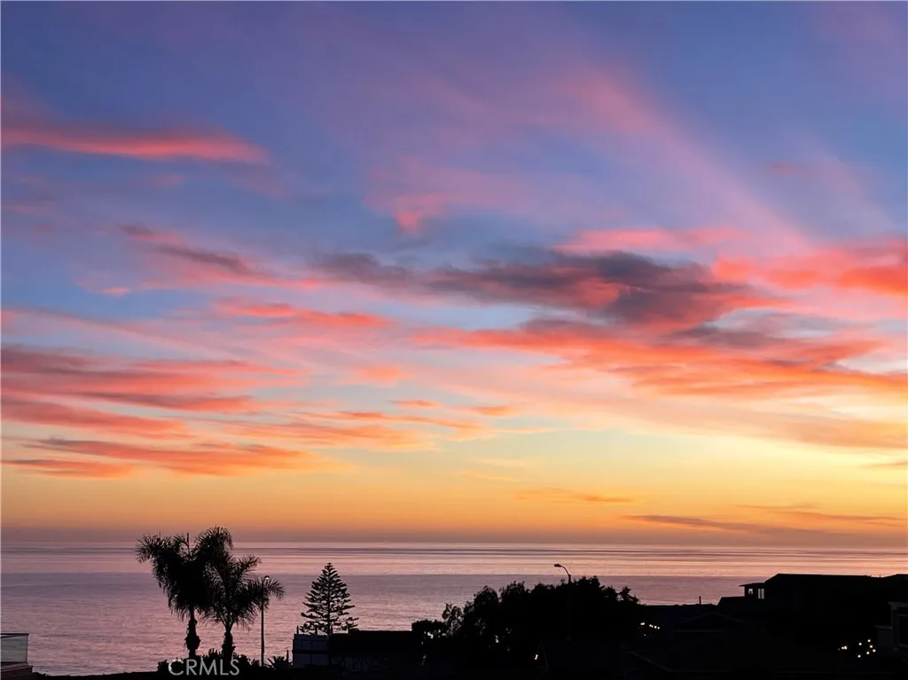 320 Ashton Drive, Laguna Beach, California 92651 home-pic-0