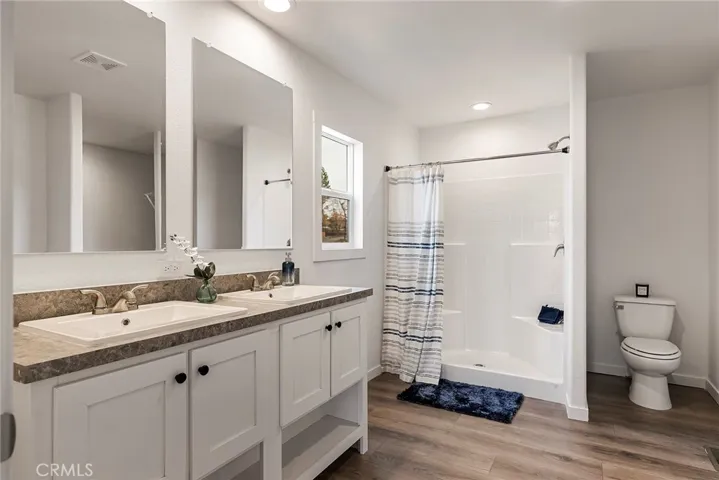 Primary’s Bathroom with Dual Sinks