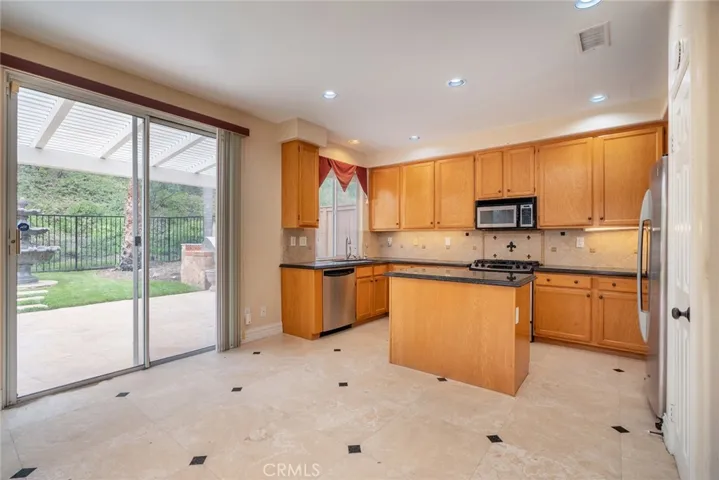 20322 Colina Drive, Canyon Country, California 91351
