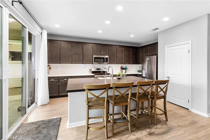 24521 Snapdragon Way, Lake Elsinore, California 92532