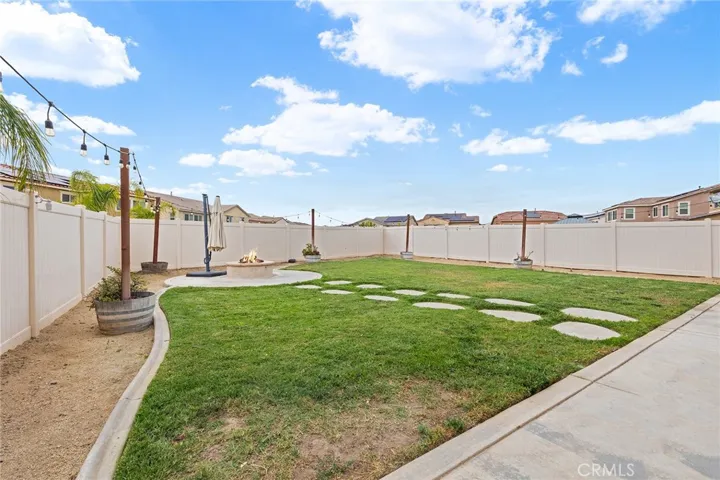 24521 Snapdragon Way, Lake Elsinore, California 92532