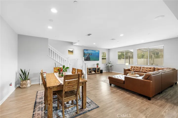 24521 Snapdragon Way, Lake Elsinore, California 92532