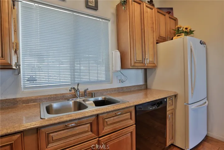 Kitchen sink and counter