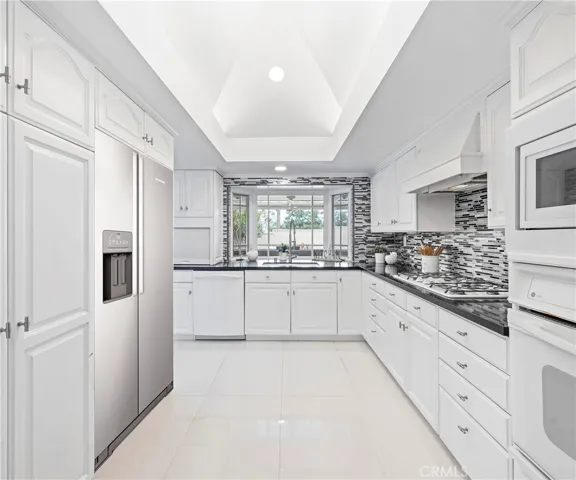 20720 Cottonwood Road, Yorba Linda, California 92887