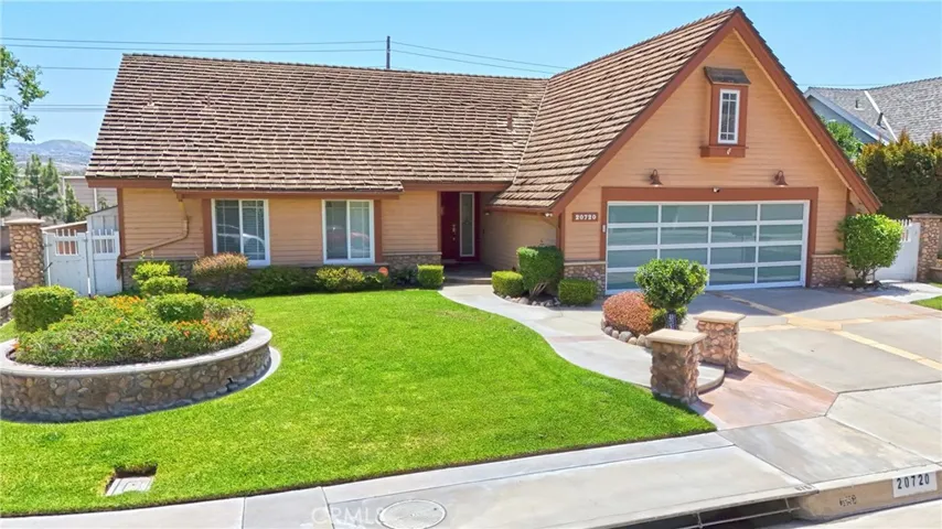 20720 Cottonwood Road, Yorba Linda, California 92887
