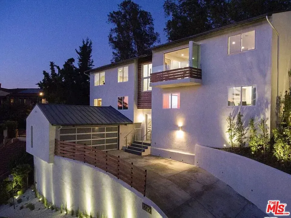 3319 Charleston Way, Los Angeles, California 90068 home-pic-21