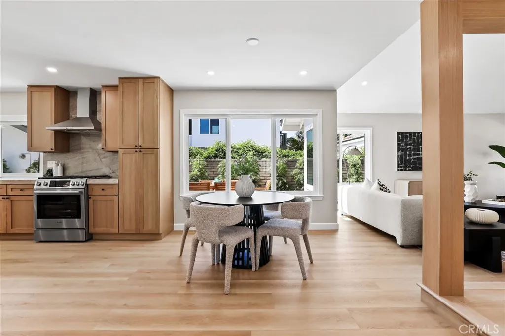 25 Almond Tree Lane, Irvine, California 92612 home-pic-7