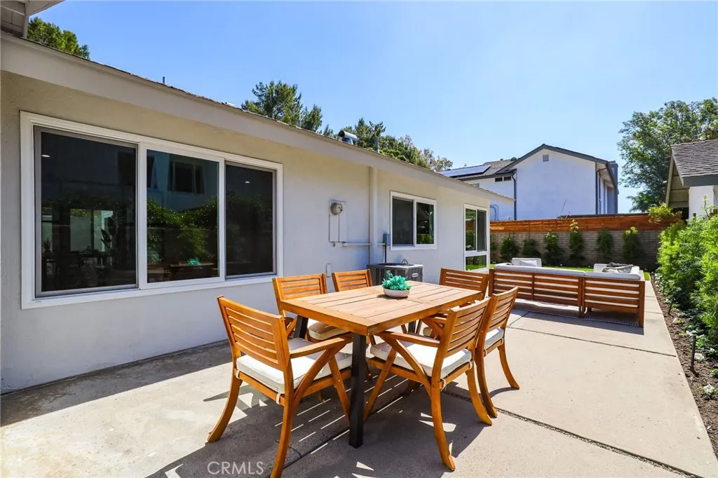 25 Almond Tree Lane, Irvine, California 92612 home-pic-32