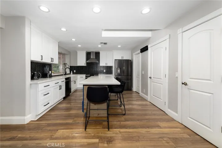 Full view of the kitchen