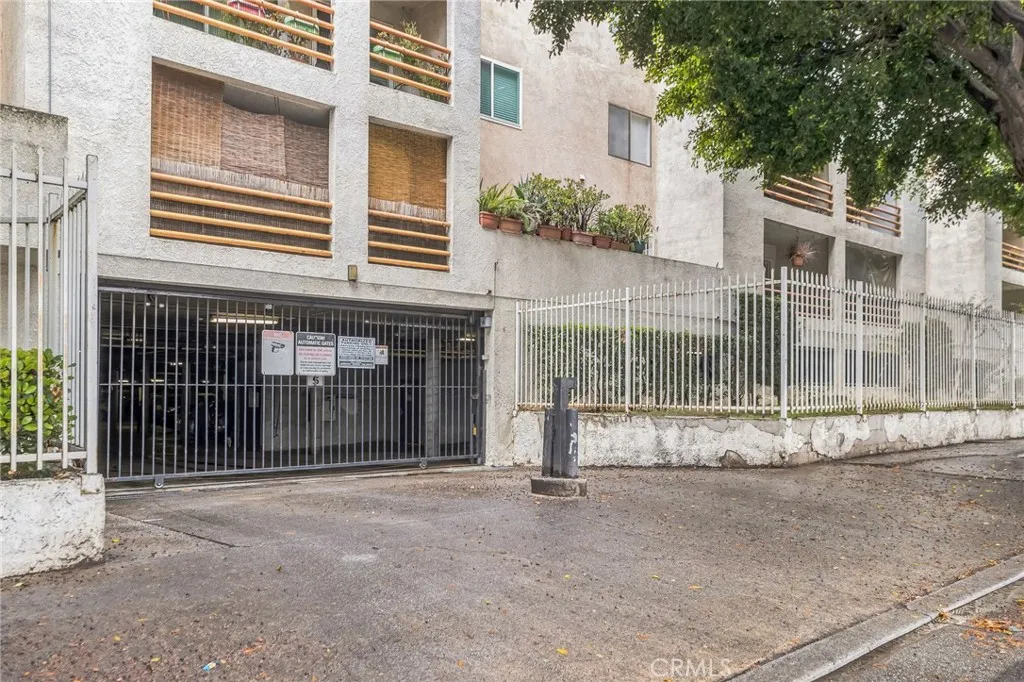 1118 Valencia Street 114, Los Angeles, California 90015 home-pic-1