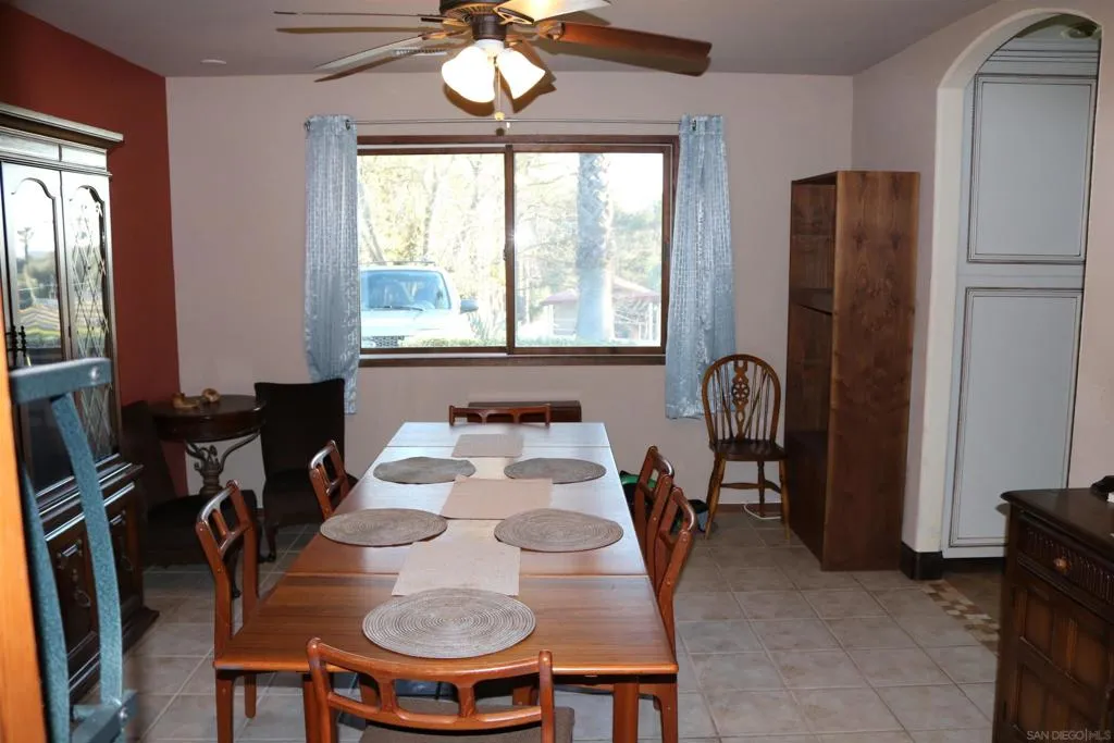 38083 De Luz Rd, Fallbrook, California 92028 home-pic-11
