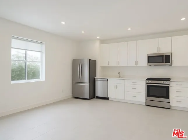 834 S Shenandoah Street 102, Los Angeles, California 90035