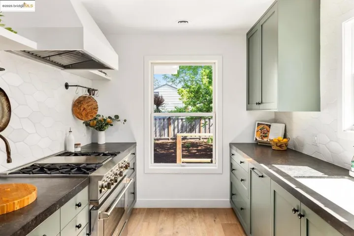 5838 Sacramento Ave, Richmond, California 94804