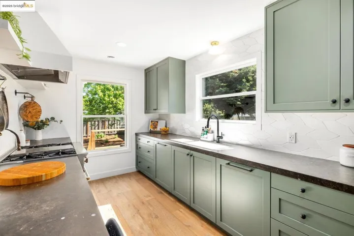 5838 Sacramento Ave, Richmond, California 94804