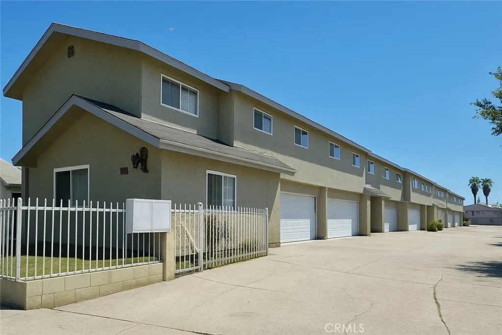6832 Colmar Avenue, Bell Gardens, California 90201, ,Residential Income,For Sale,Colmar,RS25103934