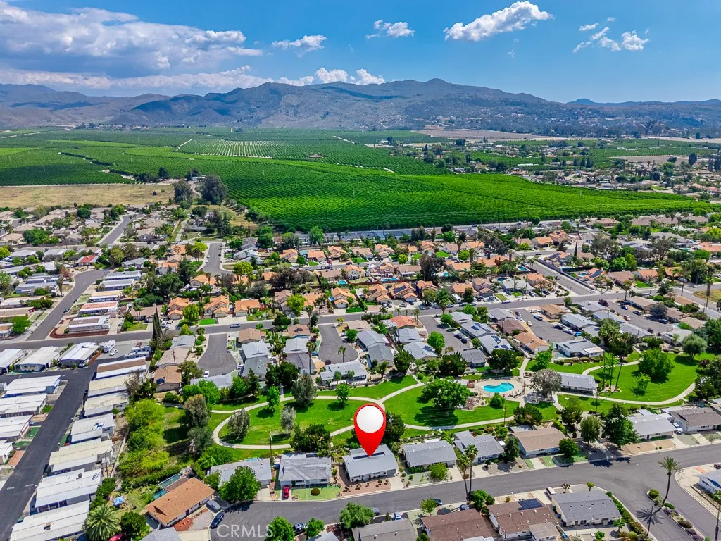 43451 Briercliff Drive, Hemet, California 92544 home-pic-37
